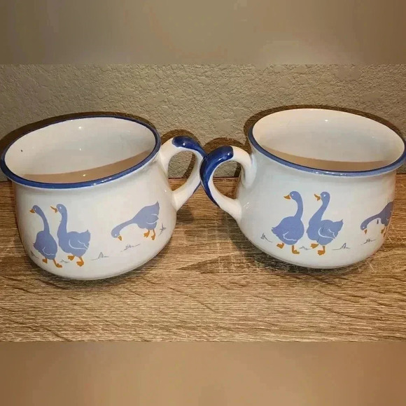 Pair of Vintage 80s 90s Duck Mugs Folkart Farmhouse Retro Ceramic Drinkware - Picture 2 of 7